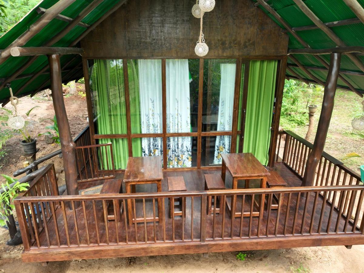 Hotel Coconut Tree House Udawalawe Exteriér fotografie